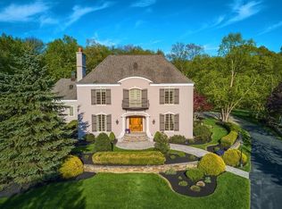 61 Country Club Ln, North Andover, MA 01845