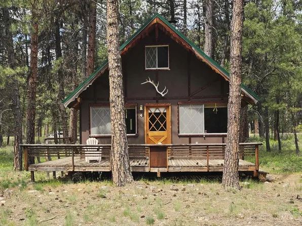 4 Jolene Dr, Lowman, ID 83637