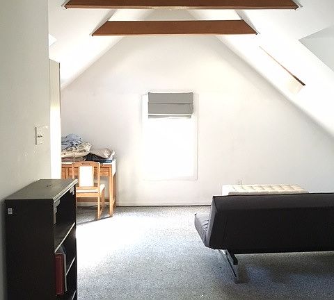 3rd image of 1732 W Le Moyne St #2