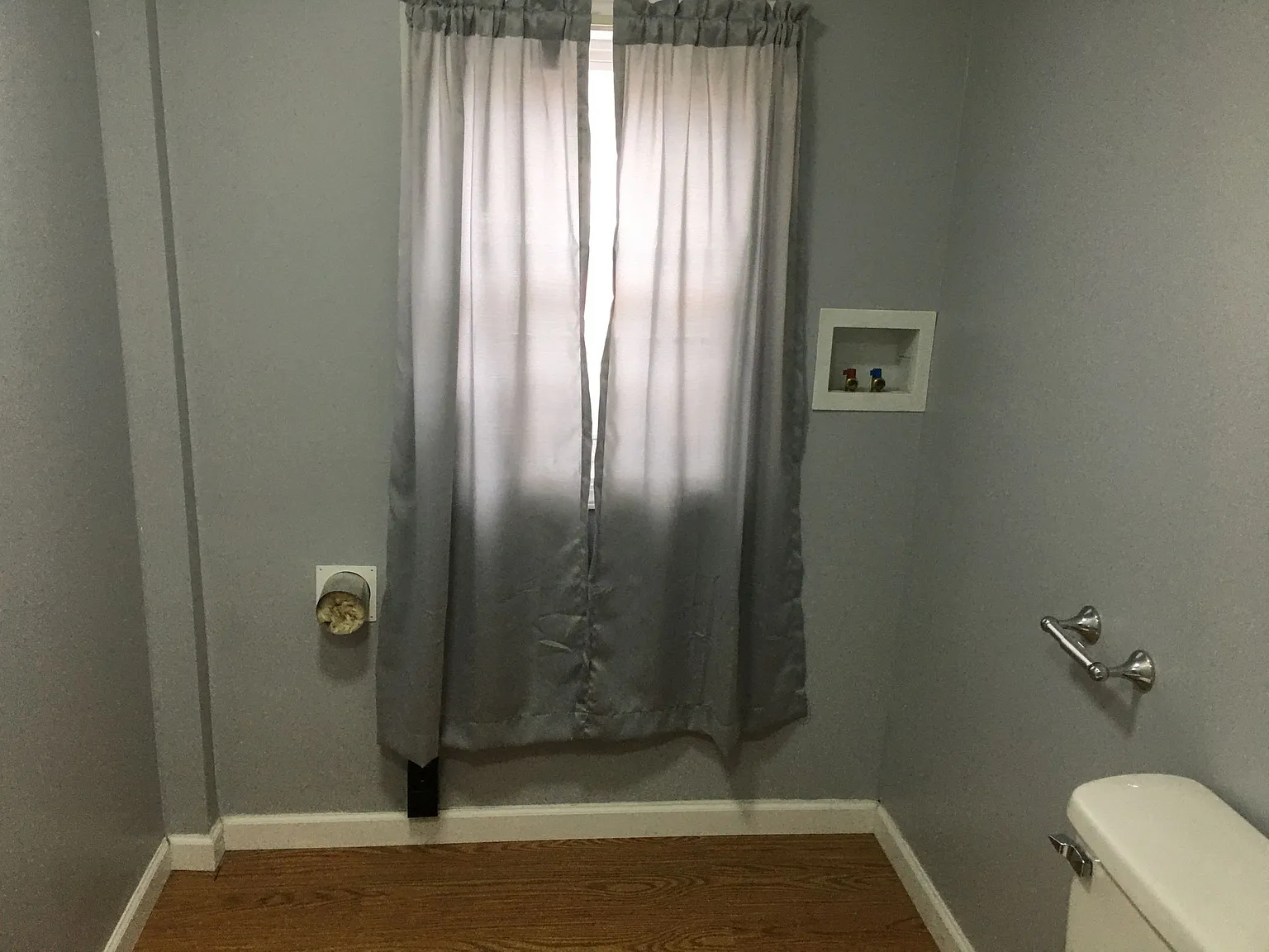 2 bed, $1,050 — Photo 3