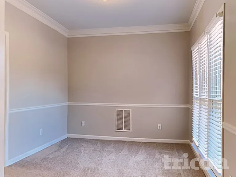 1101 Cameron Rd — Photo 5