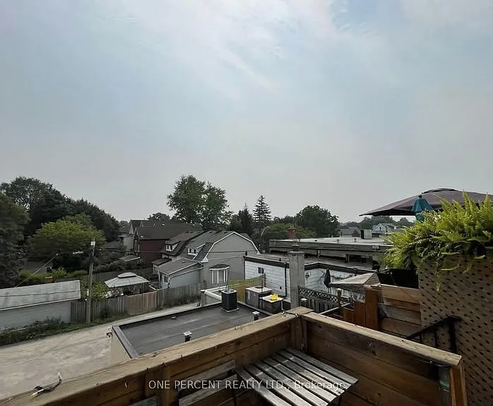 546 Concession St — Photo 9