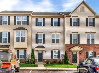 7982 Erinvale Ln, Seven Valleys, PA 17360