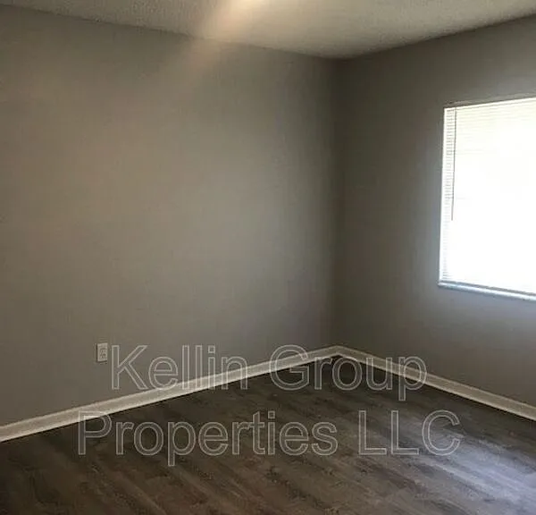 1027 N Brunnell Pkwy #1029 — Photo 8