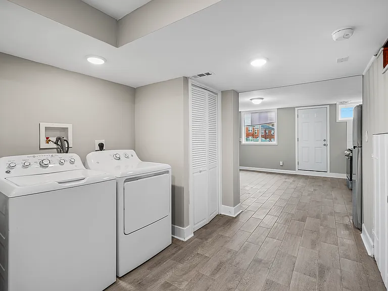 4100 Erdman Ave #1 — Photo 8