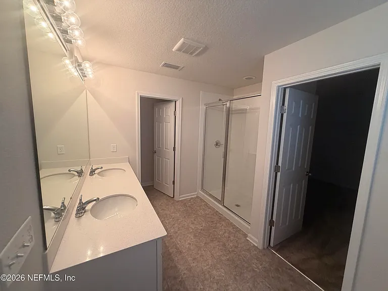 12591 Lake Taylor Ln — Photo 15