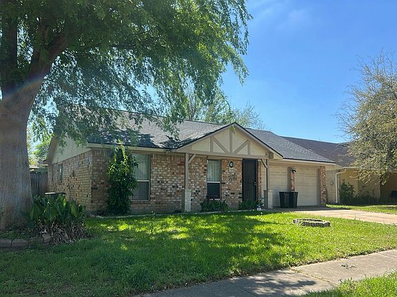 3rd image of 7019 Winding Trace Dr