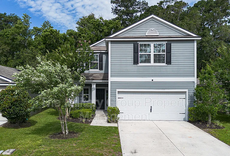 7814 Meadow Walk Ln — Photo 1