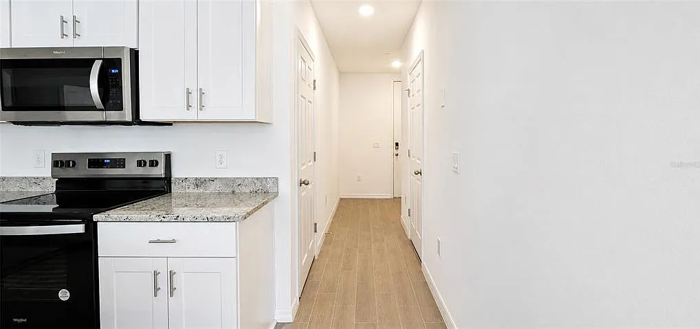 3 bed, 2.5 bath, 1489 sqft, $2,350 — Photo 4