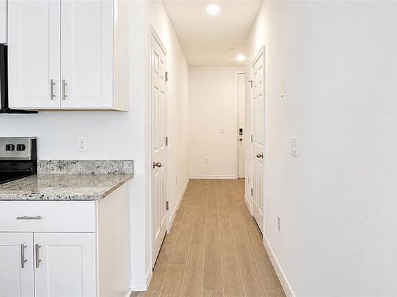 4th image of 2126 Crape Jasmine Ln