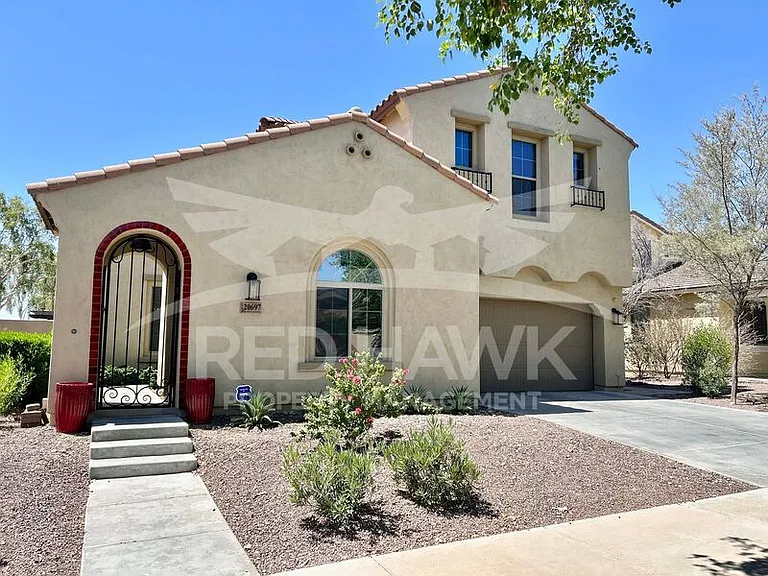 20697 W Delaney Dr — Photo 2