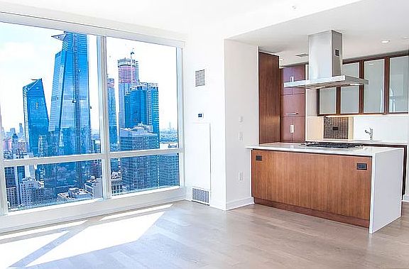 4th image of 460 W 42nd St APT 51C
