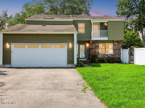 73 Theresa Court, Toms River, NJ 08753