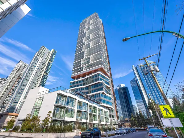 6511 Sussex Ave #2505, Burnaby, BC V5H 3B1