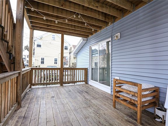 3rd image of 36 Tracy St