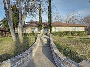 1902 Cottonwood Rd, Carrollton, TX 75006