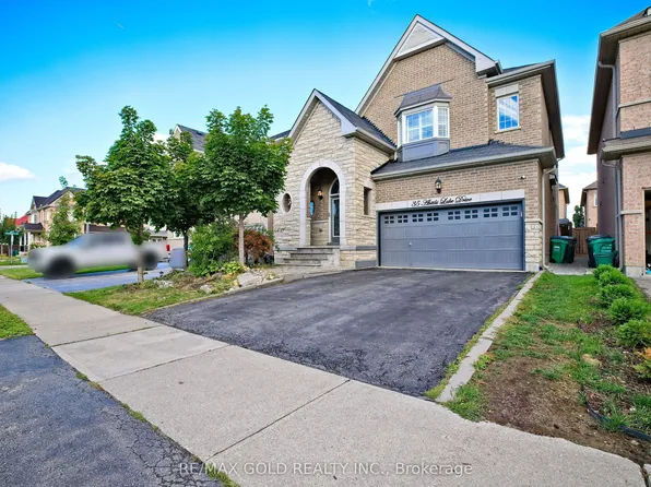 35 Abitibi Lake Dr, Brampton, ON L6R 0Y3
