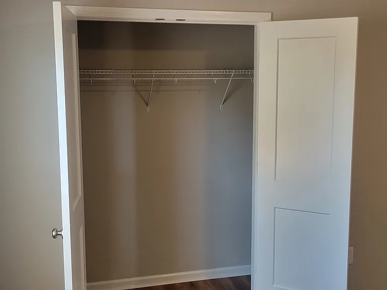 905 W Chestnut Street Ext #A — Photo 17