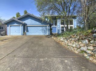 2676 Hillcrest Dr, Cameron Park, CA