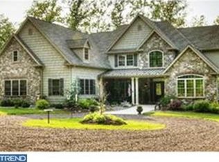 213 Chapel Hill Rd, Sinking Spring, PA 19608