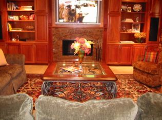 3299 Kirkham Dr, Glendale, CA 91206