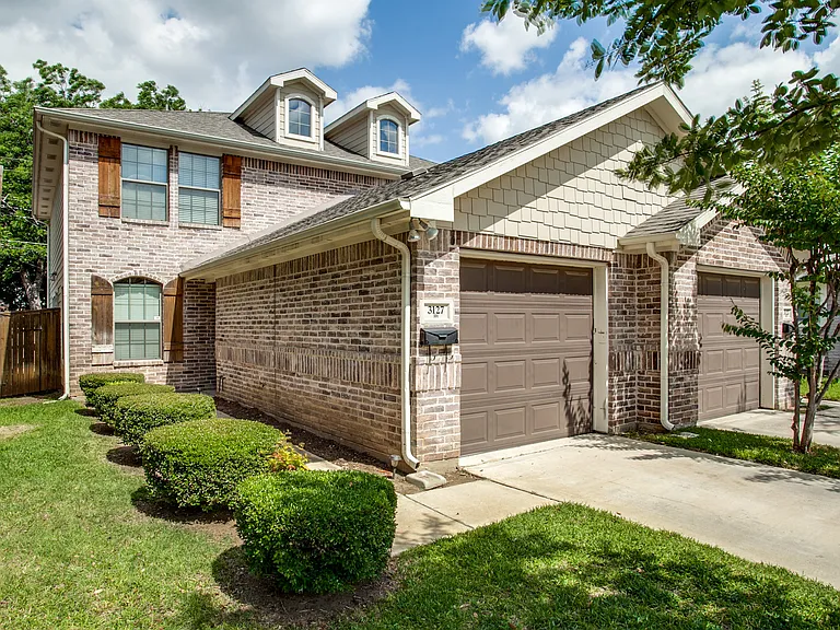 3127 Waits, Unit 101 and 103. TCU-area duplex within walking distance of campus.