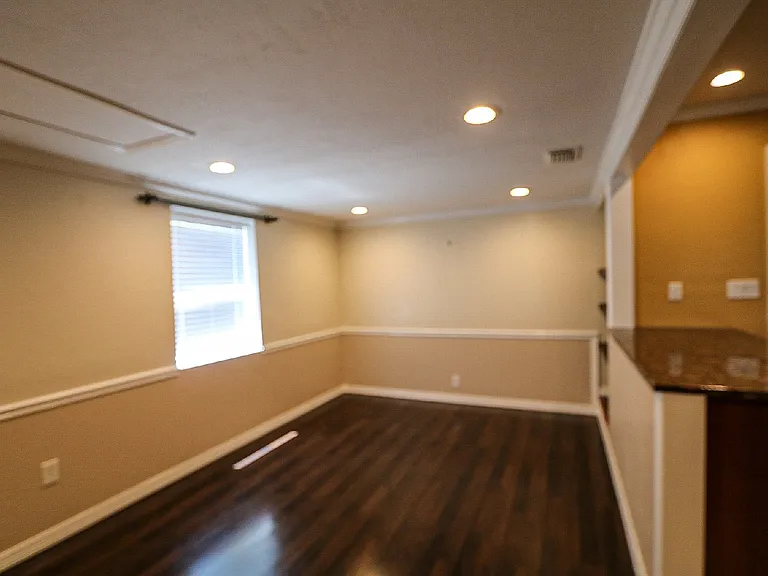 4419 W Euclid Ave — Photo 16