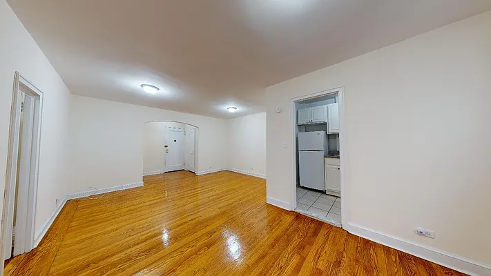 Rented by Bond New York | media 19