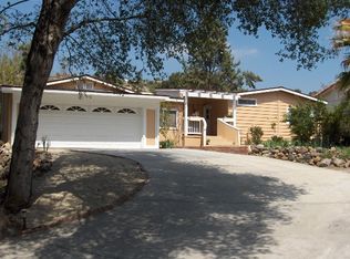 47 Old Castle Rd, Westlake Village, CA 91361