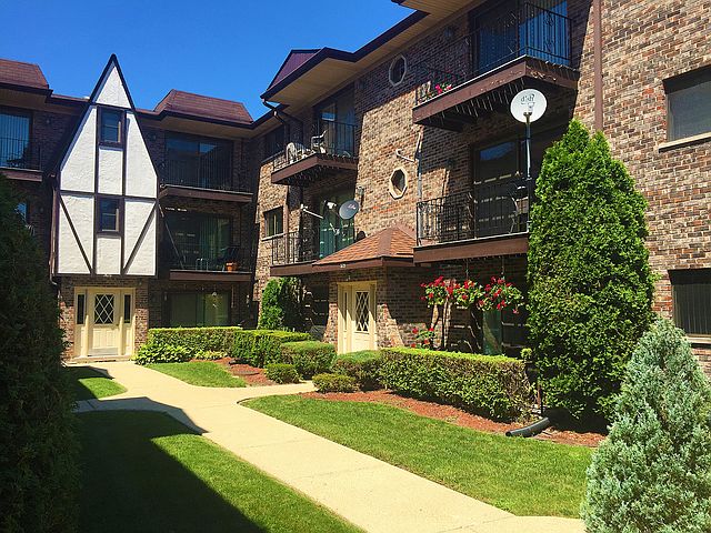 1st image of 7620 W Lawrence Ave Unit 3A