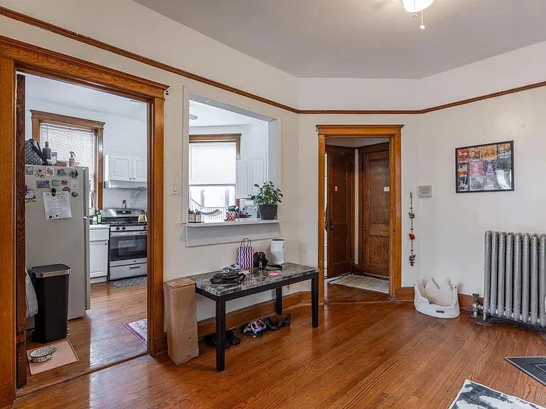 3328 N Clark St #3 — Photo 6