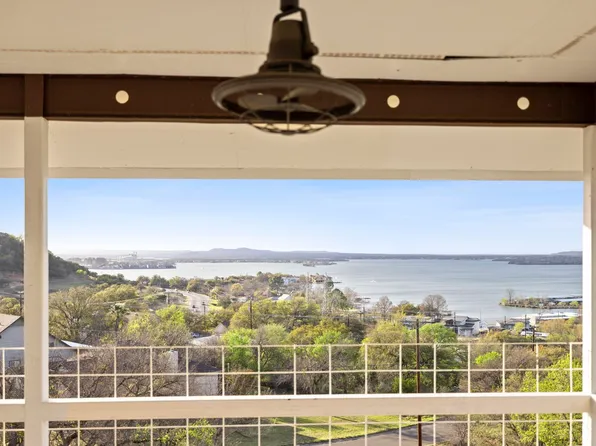 200 Kings Way, Cottonwood Shores, TX 78657