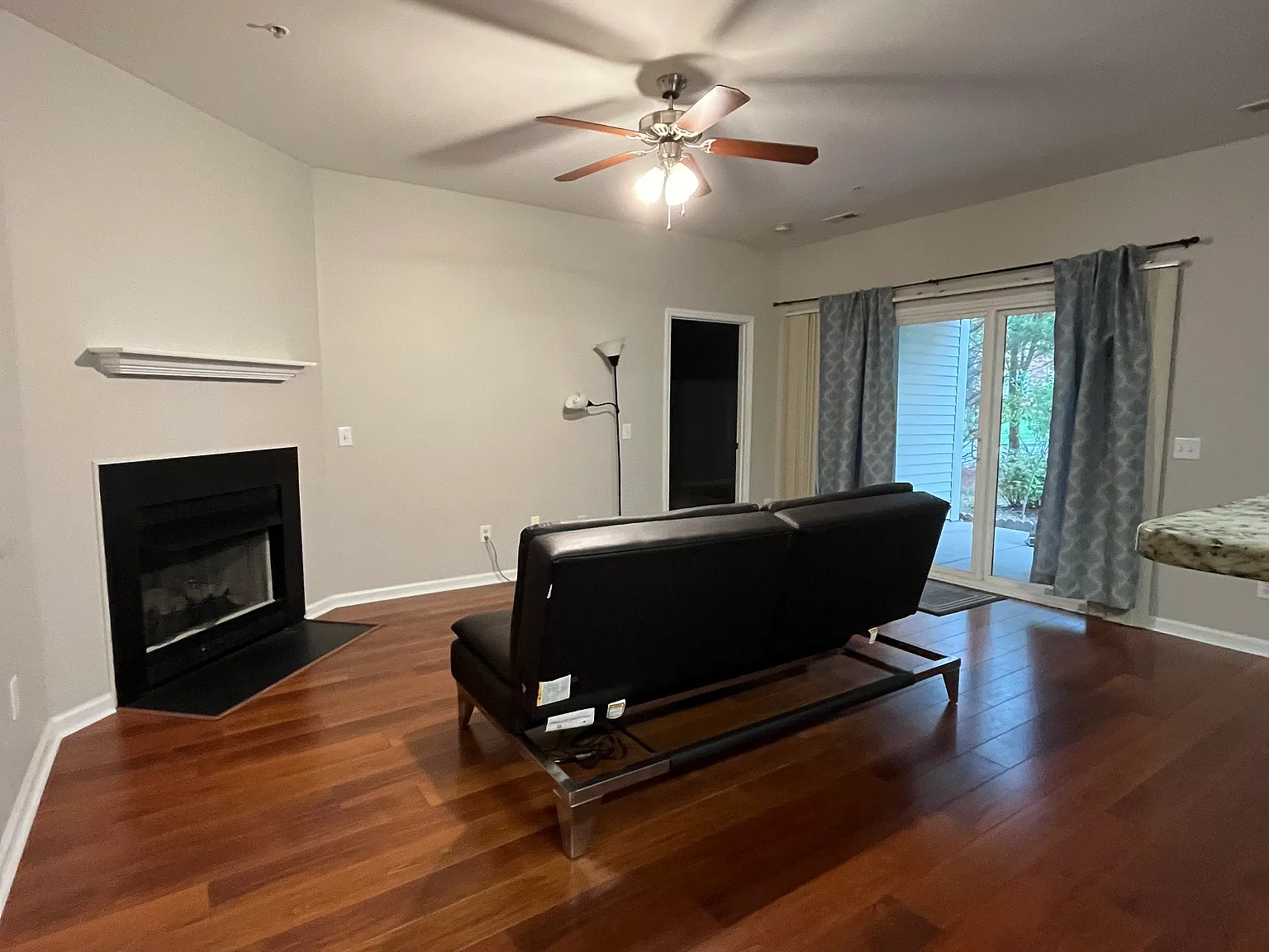 2 bed, 1225 sqft, $1,750 — Photo 4