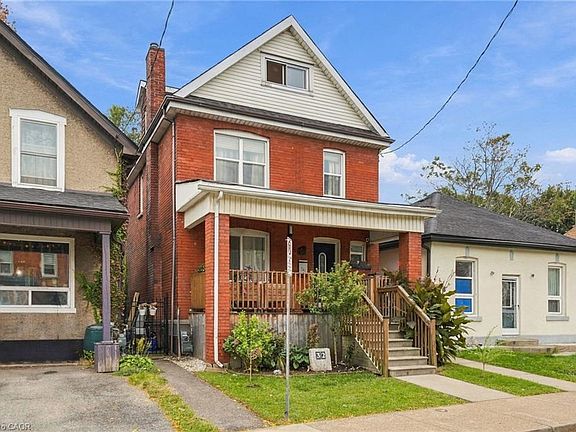 2nd image of 32 Oak Ave