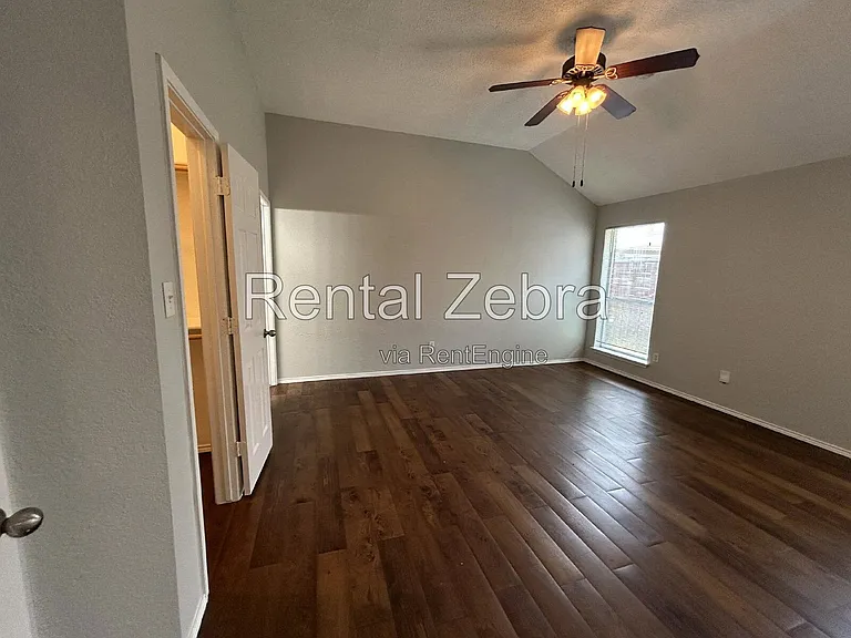 2024 Emerald Oaks — Photo 13
