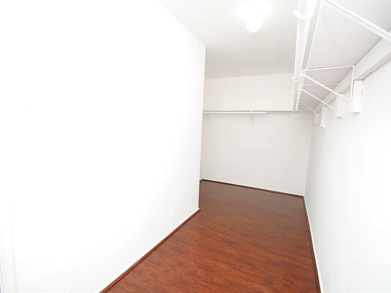 3923 Bridgebay Ln — Photo 4