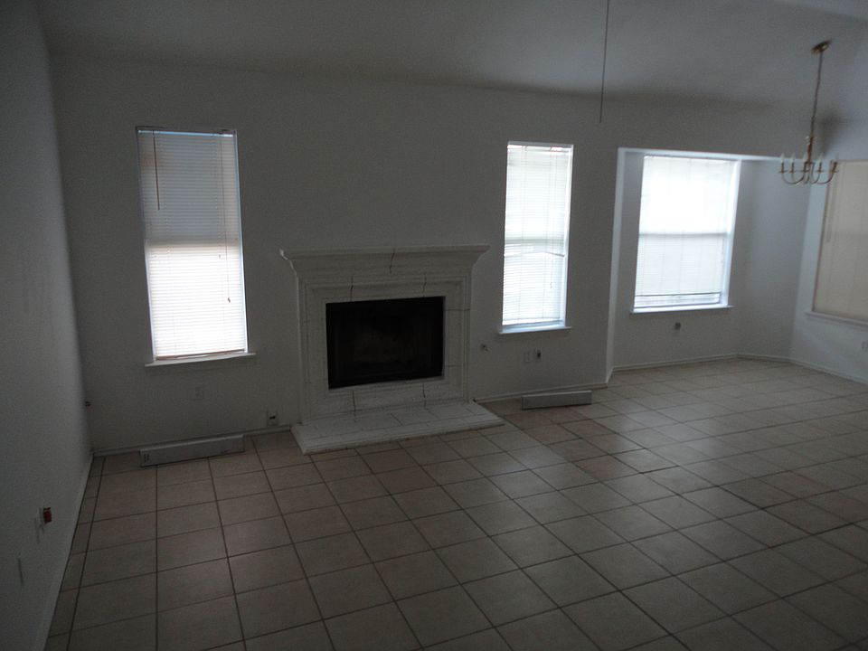 1st image of 1611 Breezy Ct