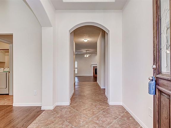 4th image of 24722 Tribeca Ln