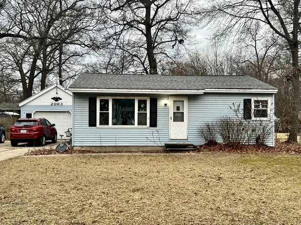 2063 Woodward St, Muskegon, MI 49442