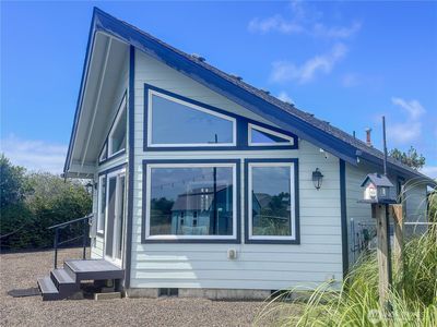 425 N Portal Loop SW, Ocean Shores, WA, 98569