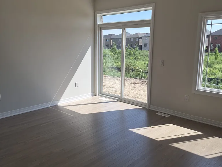 1126 Trudeau Dr — Photo 5