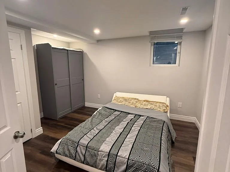 1499 Hollywell Ave #BASEMENT — Photo 24