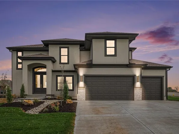 3141 SW Summit View Trl, Lees Summit, MO 64082