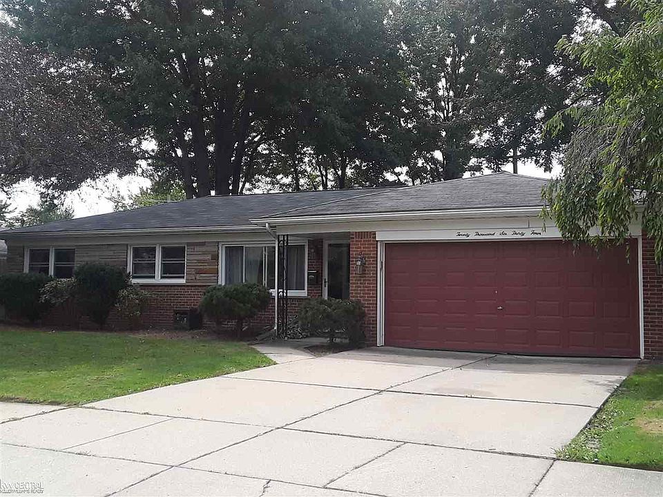 2nd image of 20634 Tullio St