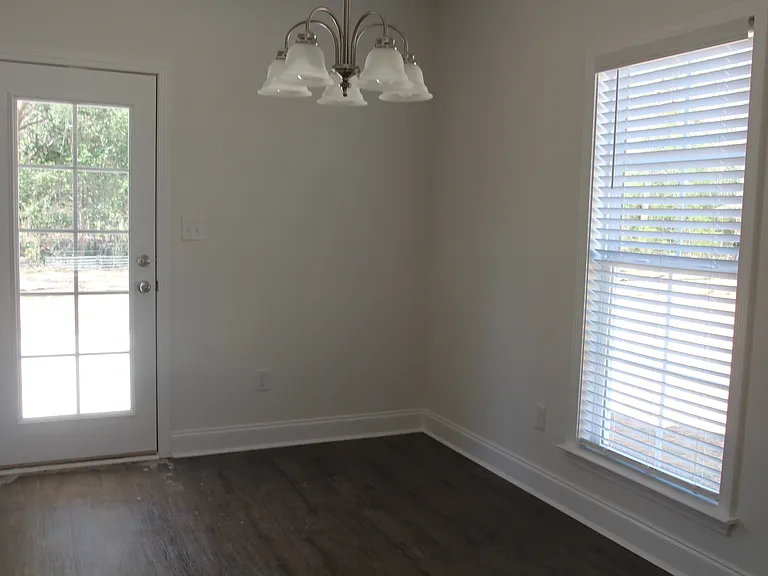 162 Toccoa Dr #1 — Photo 3