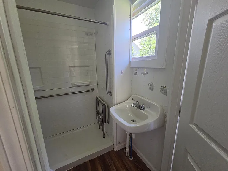 1310 Wallace St #1 — Photo 13