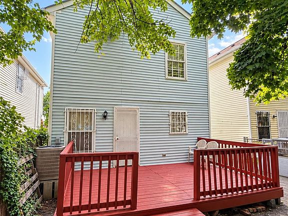 3rd image of 92 Myrtle Ave #R