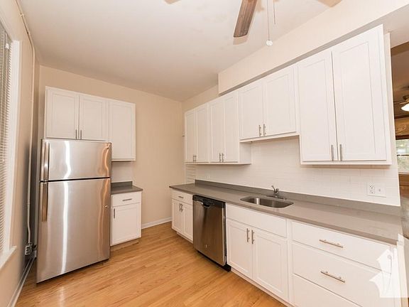 3rd image of 1209 W Wrightwood Ave #2