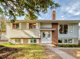 5051 S Vantage Cres NW, Calgary, AB T3A 1X6