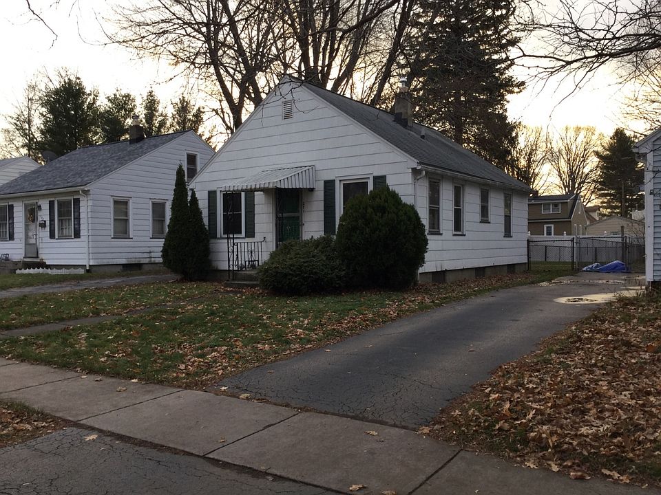 For Sale: 271 Oakwood Rd., Rochester, NY 14616